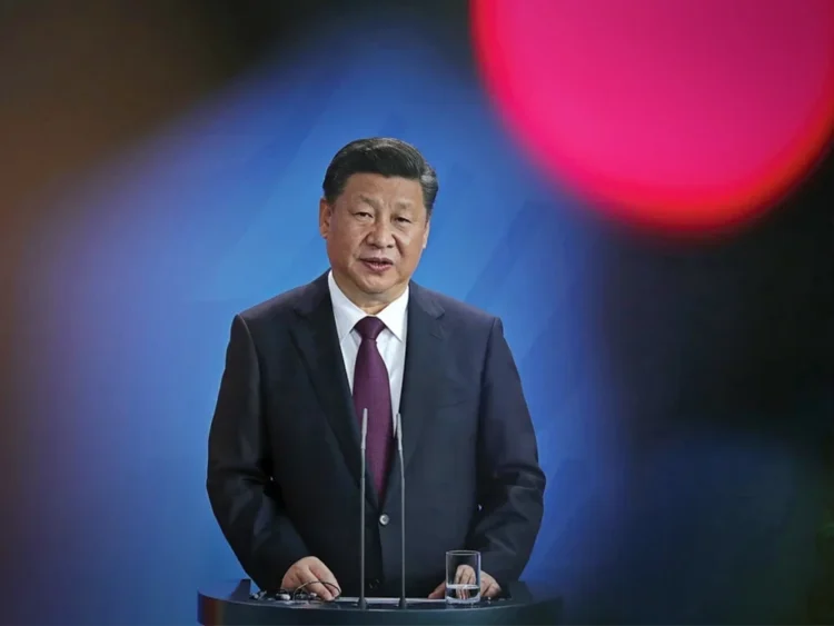 Preşedintele Xi Jinping face un pas în spate sub presiunea protestatarilor chinezi: Varianta Omicron a coronavirusului permite ”mai multă flexibilitate”