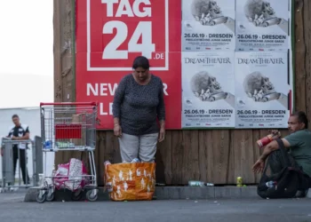 Ai 50 de ani sau mai mult? Gândește-te de două ori înainte de a demisiona