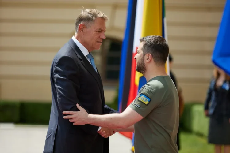 Iohannis i-a solicitat lui Zelenski remedierea îngrijorărilor privind legea minorităților naționale. Miniștrii de externe ai României și Ucrainei vor căuta soluții la preocupările României