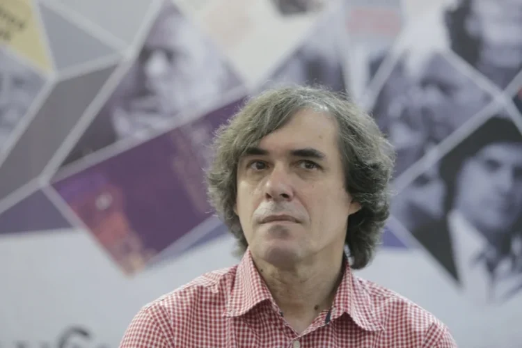 Spider-Man e mai real decât Cărtărescu. Opinia unui student la Litere despre modul în care este predată literatura în școli