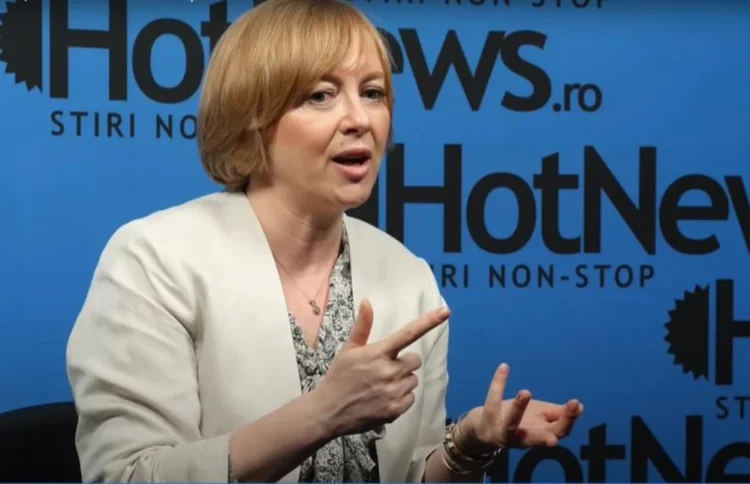 Liberalii sunt instruiți de partid să o atace pe jurnalista Emilia Șercan. Punctajul PNL cu „mesajele-cheie” privind teza de doctorat a lui Lucian Bode