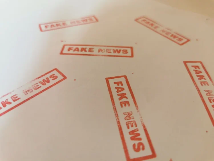 Fake news ruse și nimic altceva