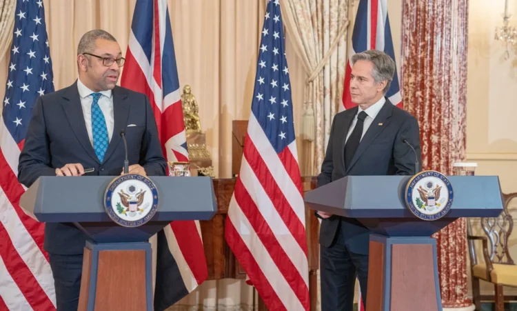 SUA și Regatul Unit „sunt în pas una cu cealaltă” în privința sprijinului pentru Ucraina: Niciodată Rusia nu a fost mai izolată și alianța transatlantică mai unită