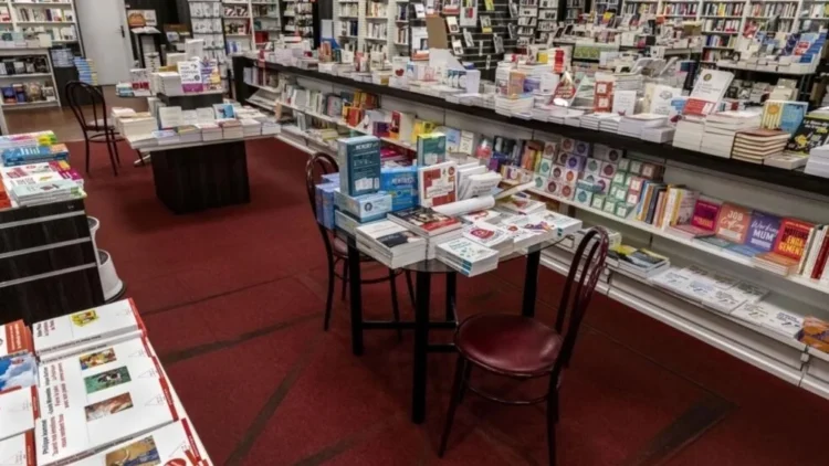 Cărțile pe care chiar merită să le citești în luna decembrie 2023