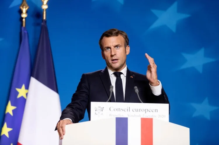 Majorarea vârstei de pensionare în Franța a scufundat popularitatea lui Emmanuel Macron – sondaj Majorarea vârstei de pensionare în Franța a scufundat popularitatea lui Emmanuel Macron – sondaj