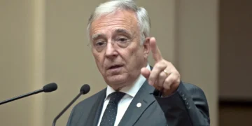 Cât de pozitiv e Isărescu în 2026? A vorbit despre recesiune, „rușinea” că n-am trecut la euro și de faptul că românii nu mai ies în oraș