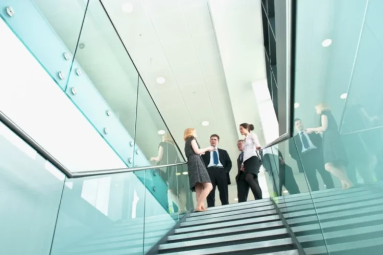 Kind reminder pentru cei care înjură corporațiile: cum va fi ziua în care multinaționalele nu vor mai găsi România atractivă