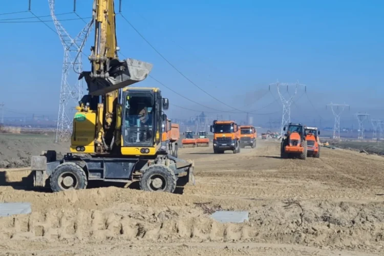 România nu poate evita o recesiune. Dar dacă se concentrează pe dezvoltarea infrastructurii și pe educația forței de muncă, poate diminua efectele cele mai nocive ale unei crize economice