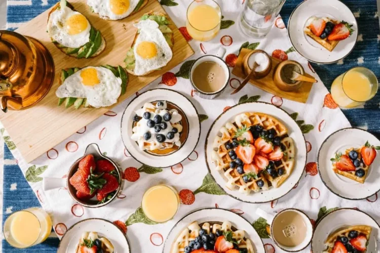 10 locuri pentru un brunch delicios în București