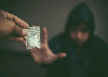 ANA: Cel puțin 1 din 10 români a consumat droguri măcar o dată în viață