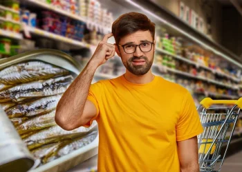 Ce conțin de fapt conservele de pește vândute în supermarketuri. Mare atenție la acest detaliu de pe etichetă