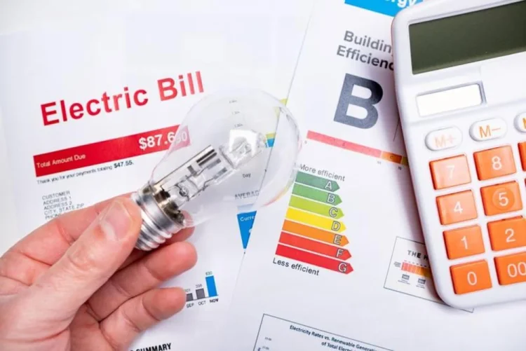 Cât vei plăti factura de energie electrică după 1 iulie. Ofertele PPC, Electrica Furnizare, Premier, Hidroelectrica, care va fi prețul pe KWh?factura energie electrica 1 iulie pret