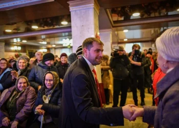 Cum a reușit oligarhul fugar Ilan Șor să împânzească Facebookul cu îndemnuri la revolte împotriva regimului Maia Sandu