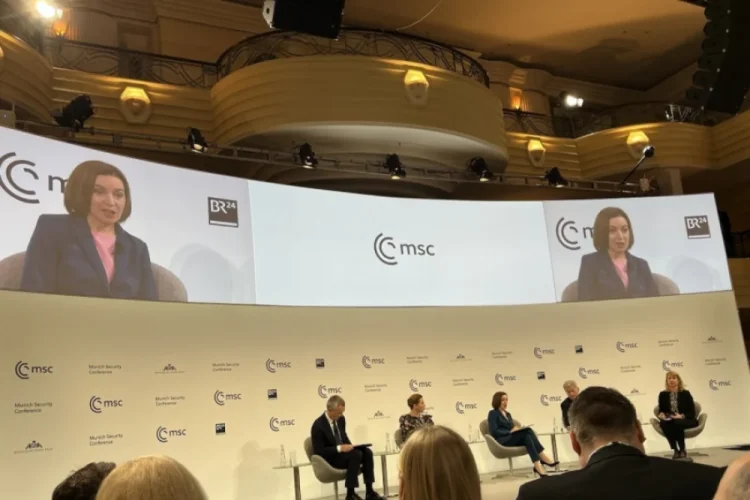 Aplauze pentru Maia Sandu la Munchen, când a vorbit tranșant despre amenințarea rusească. Șefa guvernului danez: „Sunteți un președinte curajos, doamnă Maia Sandu!”