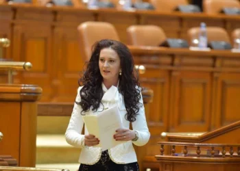 Natalia Intotero: Subiectele ar trebui să fie făcute la nivel național, de către minister, aşa cum s-a făcut şi până acum