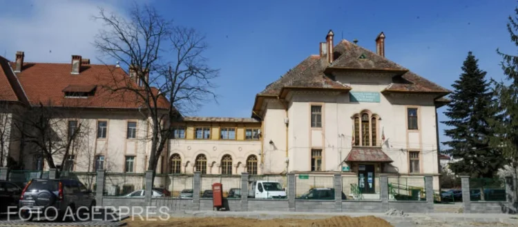 Curtea de Conturi despre spitalele din subordinea Ministerului Sănătăţii: Peste jumătate dintre clădiri sunt mai vechi de 60 de ani / Nu a fost construită nicio unitate sanitară nouă cu paturi