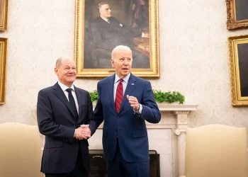 De la Casa Albă, Scholz afirmă că sprijinul pentru Ucraina este de “neclintit”. Biden salută deciziile “istorice” ale Germaniei de creștere a bugetului militar și de eliminare a dependenței energetice de Rusia