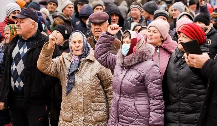 „Intrăm în război”… sau cum să subminăm sprijinul României față de R. Moldova