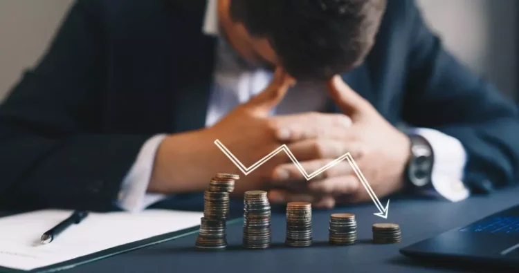 Avertisment BNR: Vor urma restructurări și falimente de firme ca urmare a costurilor ridicate