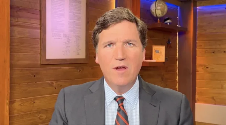 VIDEO Tucker Carlson susține că a fost redus la tăcere în primul său mesaj după despărțirea de Fox News