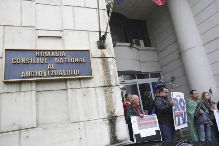 Jurnalista Mona Dîrțu, în cazul replicii delirante date de România TV și acuzele la Tolontan: „RTV ar trebui chemată în instanță luni dimineață să probeze toate afirmațiile”