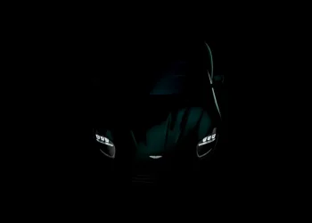 Aston Martin publică primele fotografii cu înlocuitorul lui DB11