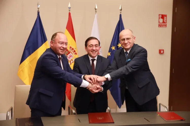 Trilaterala România-Spania-Polonia a fost lansată la Valencia. Cele trei state au convenit să coopereze mai strâns în UE și NATO