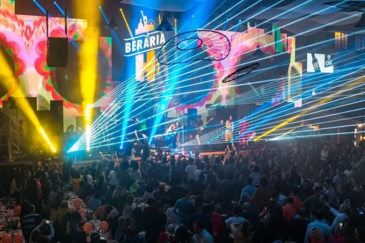 Vrei să știi care sunt cele mai bune restaurante cu muzică live din București? Descoperă aici ce opțiuni ai!