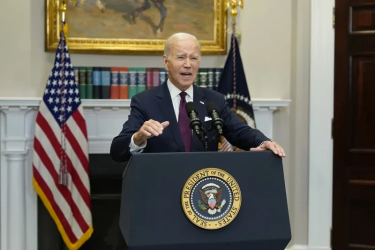 Biden spune despre capitalismul american că îi tratează pe muncitori și consumatori ca pe niște fraieri