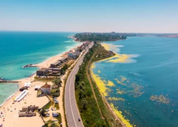 Eforie Nord, Costineşti şi Mamaia, cele mai populare staţiuni de pe litoralul românesc – platformă hotelieră
