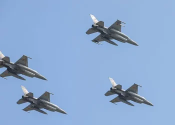 “Fortăreața Vilnius”: Securitatea summitului NATO, asigurată și de Forțele Aeriene Române prin patru avioane F-16 și 100 de militari în cadrul misiunii de poliție aeriană