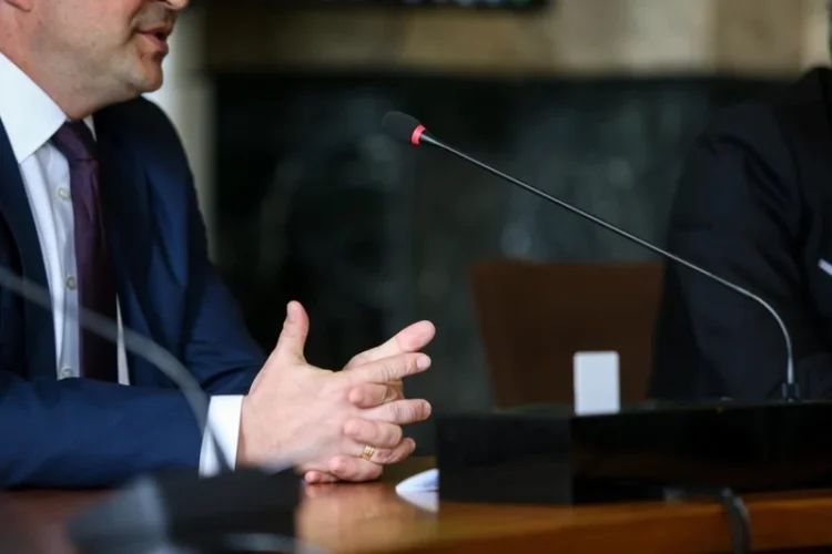 Dacă vrem să scadă prețurile la produsele alimentare, trebuie mărită producția. Această intervenție în administrarea unor prețuri este doar o amânare a rezolvării problemelor