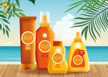 Produsele de îngrijire care nu trebuie să îți lipsească vara aceasta