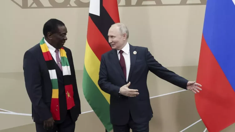 Cu ce îi cumpără Putin pe liderii africani. Liderul din Zimbabwe a primit un elicopter prezidențial cadou din partea lui Vladimir Putin.