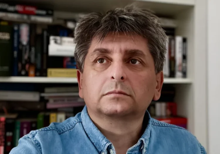 Cine mai poate salva România?