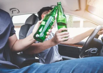 2023: De câte beri e nevoie ca să ajungi la închisoare? Care e limita de alcool pentru contravenție și când ajungi la închisoare