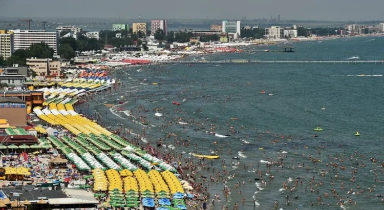 Agenție de turism: 115.000 de turişti, așteptați pe litoral în minivacanţa de Sfânta Maria