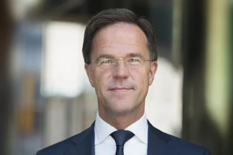 Mark Rutte asigură Ucraina de sprijinul NATO, la prelurea funcţiei de secretar general al Alianţei Nord-Atlantice
