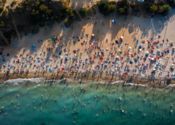 Suspendarea sau înlocuirea voucherelor de vacanţă cu bani va duce la o scădere cu până la 50% a încasărilor din turism (ANAT)