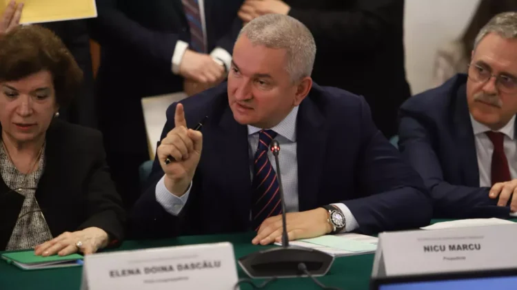 Conducerea și angajații ASF primesc 16 salarii anual. Iau bani lunar și pentru abonamente de fitness