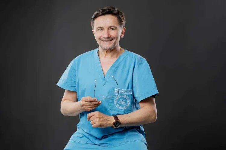 Infiltrațiile la nivelul coloanei vertebrale ghidate ecografic: O tehnică avansată pentru reducerea durerii