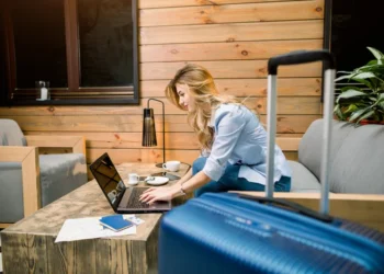 Work & Travel: 5 locuri în Europa care te plătesc să te muți acolo