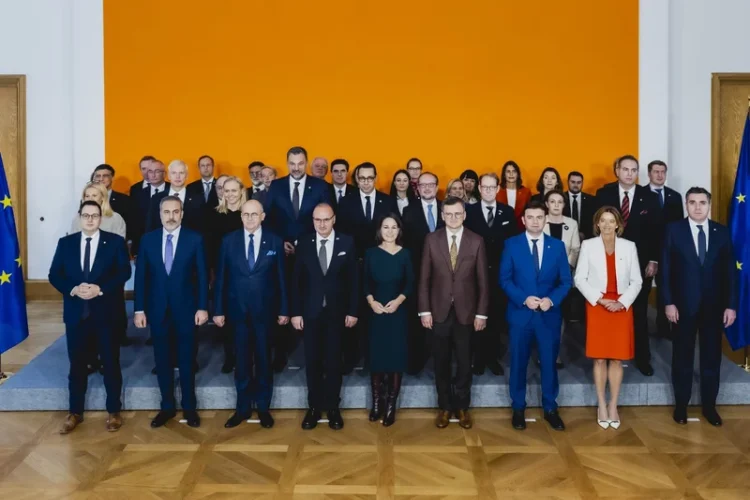 Șeful diplomației ucrainene, la Berlin: Extinderea este singura modalitate de a realiza o UE puternică. În calitate de membru, Ucraina va întări securitatea, politica externă și piața unică a UE