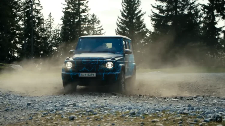 Noul Mercedes-Benz EQG își etalează abilitățile în off-road – VIDEO Noul Mercedes-Benz EQG își etalează abilitățile în off-road – VIDEO