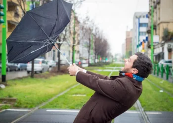 Prognoza meteo pentru următoarele două săptămâni. Vreme oscilantă în ultima lună de toamnă