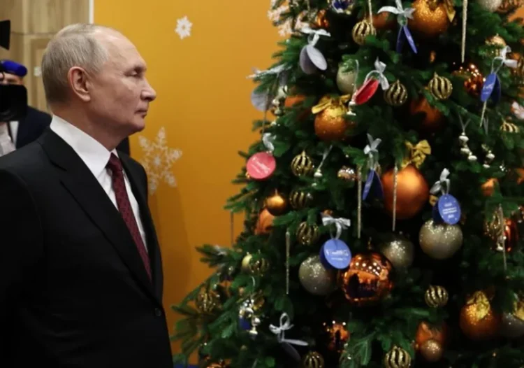 Putin așteaptă și câștigă?