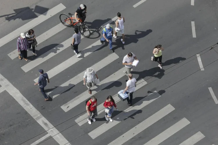 Românii- cei mai mulţi cetățeni europeni care locuiesc în alte state membre UE (aproape un sfert din totalul cetățenilor UE care locuiesc într-o altă țară)