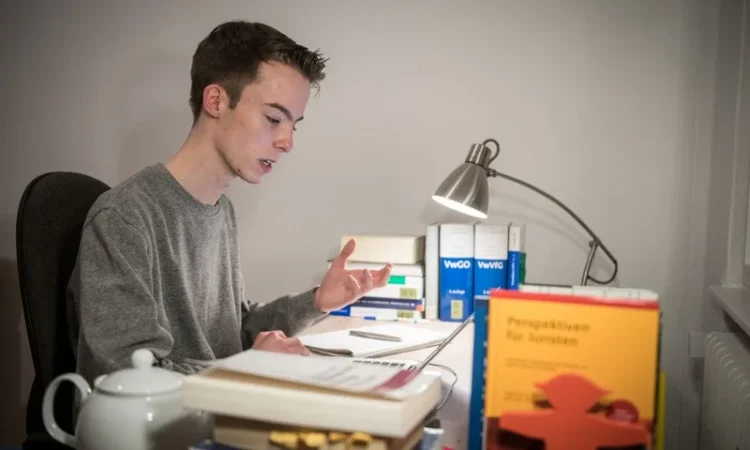 Raport testare PISA: Elevii din România, cu mult sub nivelul european la cunoștințele de matematică, citit și științe