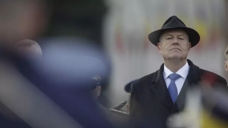 Administrația Prezidențială, pentru Libertatea: „De când a depus jurământul, Klaus Iohannis nu a avut concediu de odihnă, în sensul definit de legislația muncii”. 🤣🤣🤣 Luni, prima apariție publică după o lună