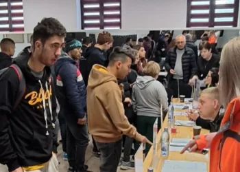 Rata șomajului în România a fost sub 3 % în luna decembrie 2023. Categoriile de vârstă în care se înregistrează cei mai mulți șomeri